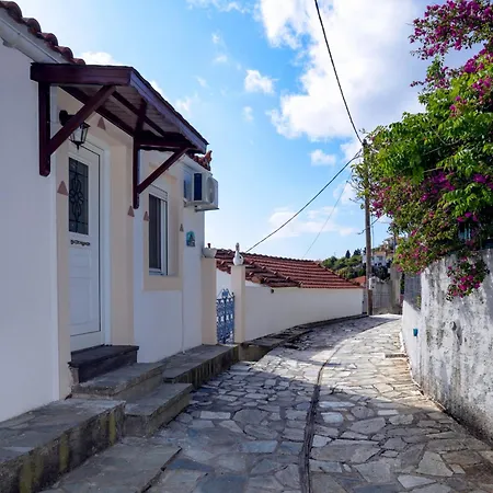 Angelinas House 4* Glossa