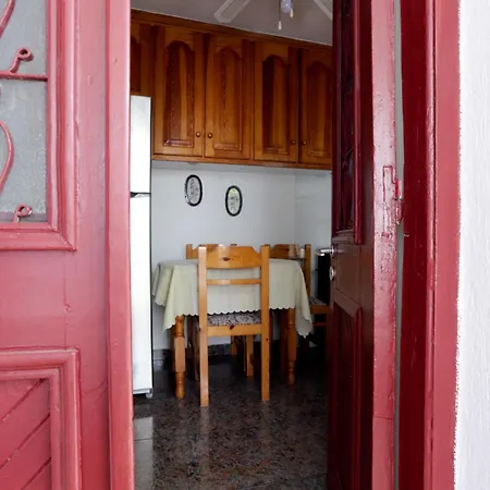 بيت ضيافة Angelina's House