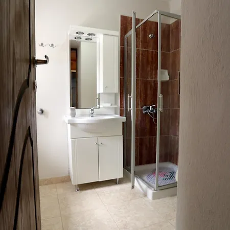 Angelina's House 3*