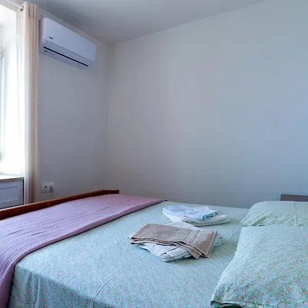 بيت ضيافة Angelina's House غلوسا