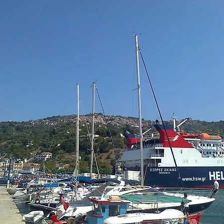 Angelinas House Pensjonat Glossa